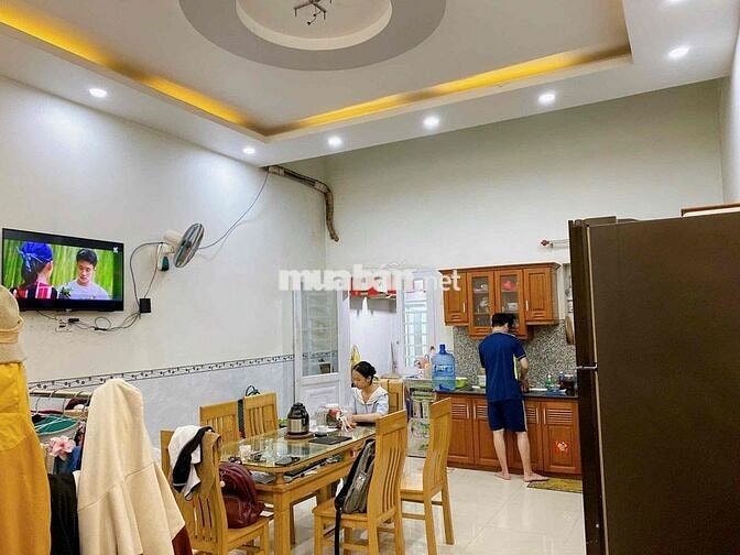 NHÀ 1 LẦU,3P NGỦ,SỔ R THỔ CƯ 179m2(HOÀN CÔNG)MẶT TIỀN Đ NGUYỄN HOÀNG