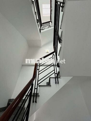 4 TẦNG -HXH - GẦN PHÚ MỸ HƯNG - 70M2 - SỔ CHUẨN - 8PN - CHỈ 6.x TỶ TL