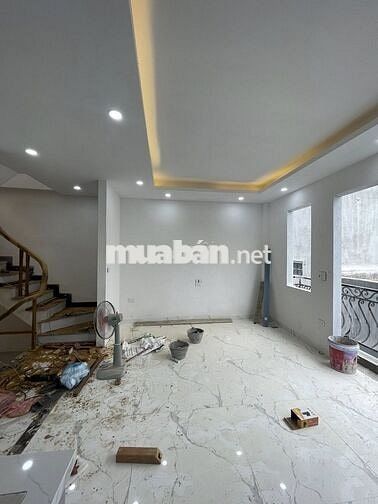 HIẾM! NHÀ MỚI TRUNG TÂM ĐỐNG ĐA - 30M2 - 6 TẦNG THANG MÁY CHỈ 9,85 TỶ