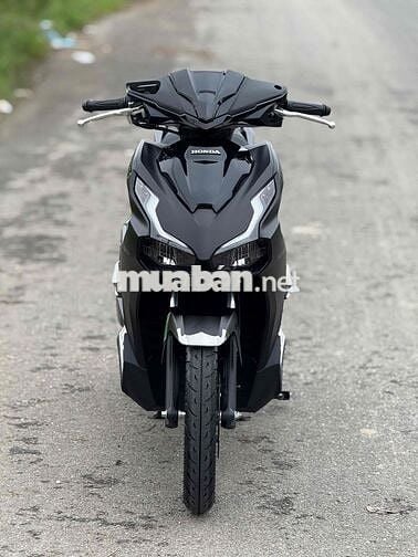 AB 2025 mới mua được 1 tháng odo 300 km không khác