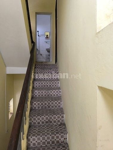 Cho thuê tầng 2, 3 nhà 904B La Thành, Giảng Võ, DT 47m2/tầng + bếp, WC
