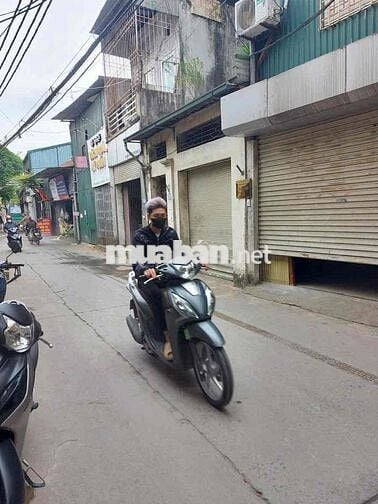 💥 Bán nhà phố Lĩnh Nam – 30m² × 5 tầng – full nội thất – gần ô tô 💥