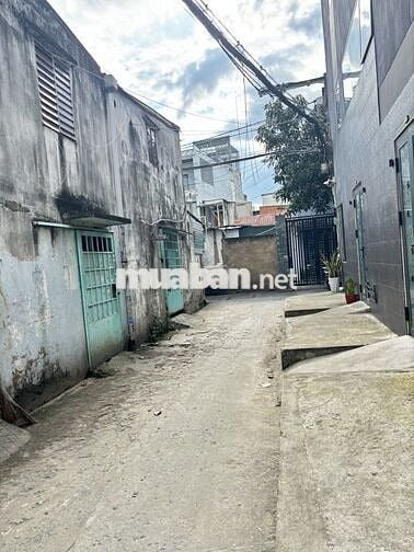 BÁN NHÀ NGAY CHỢ AN NHƠN, (P AN NHƠN),  NGANG 5.4M HIẾM,  GIÁ 4.6 TỶ