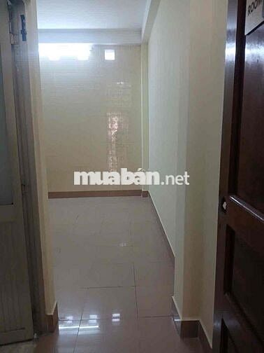 Cho thuê nhà mặt tiền đường xe tải CX Rada P13 Q6