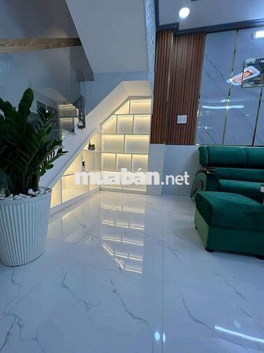 Cho thuê nhà nguyên căn.Đường Huỳnh Tấn Phát.Q7.