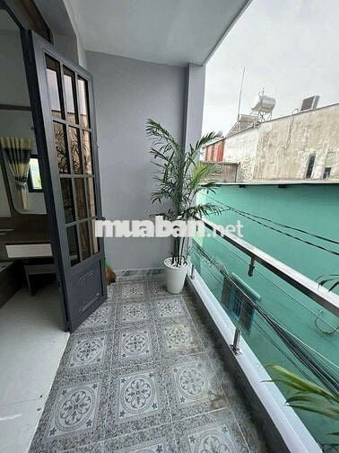 Cho thuê nhà nguyên căn.Đường Huỳnh Tấn Phát.Q7.