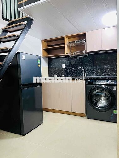 CHO THUÊ PHÒNG VIEW BAN CÔNG  FULL NỘI THẤT