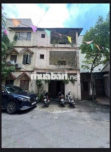 Tôi cần bán nhà 3tầng,mặt ngõ ô tô chánh đỗ ngày đêm