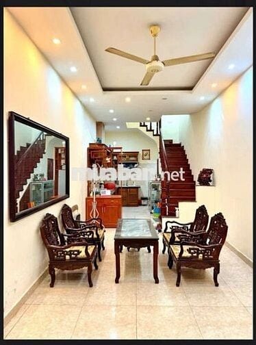 Tôi cần bán nhà 3tầng,mặt ngõ ô tô chánh đỗ ngày đêm