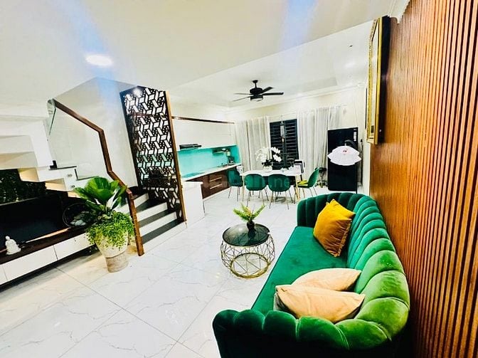 ● Siêu Phẩm GÒ VẤP : Ngang 5m / Hẻm Xe Hơi 7m / Tặng Full Nội Thất ●