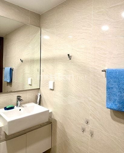 Cho thuê căn hộ Sài Gòn Royal 2 PN, full nội thất cao cấp 60m2