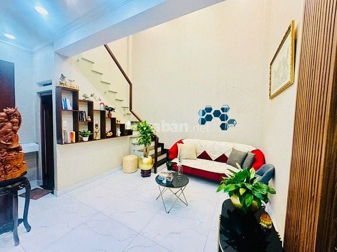 ● Siêu Phẩm GÒ VẤP : Ngang 5m / Hẻm Xe Hơi 7m / Tặng Full Nội Thất ●