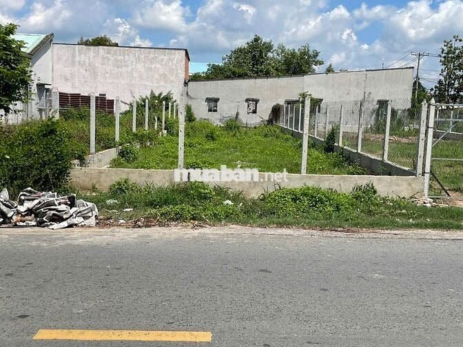 Cần Bán Gấp Lô Đất Mặt Tiền Đương Nhựa 192m2 giá 650tr ở Củ Chi