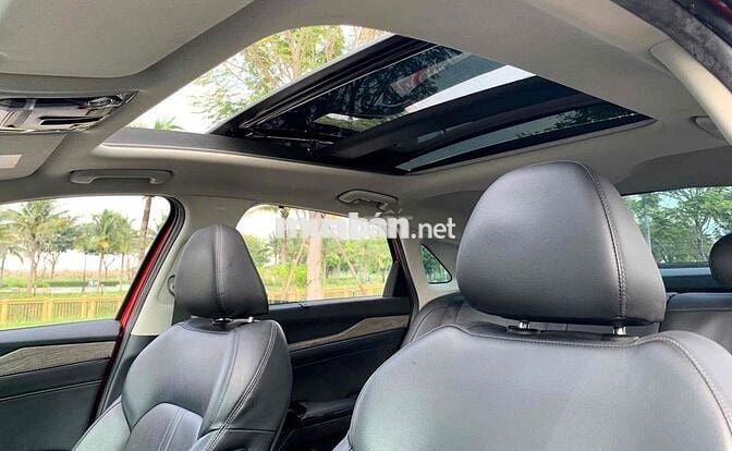 Kia K5 Premium 2022 màu đỏ giá rẻ