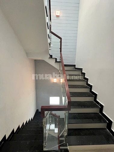 Bán nhà trệt 2 lầu + turm đường Làng Tăng Phú , Quận 9