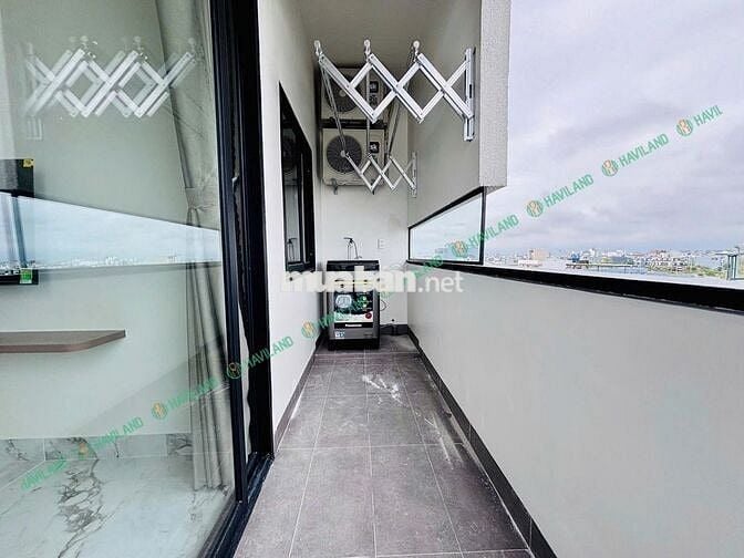 CHO THUÊ CĂN HỘ 2 PHÒNG NGỦ CÓ BAN CÔNG FULL NỘI THẤT NGAY TRUNG TÂM