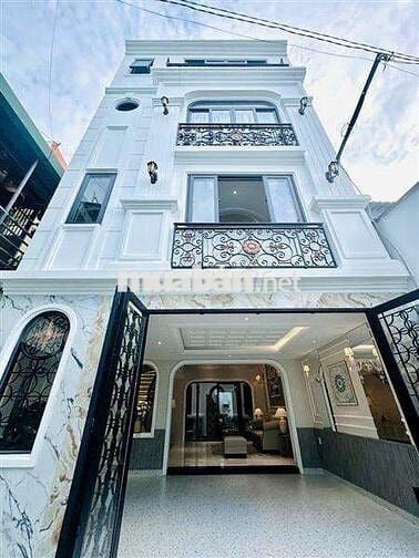 Xây Mới 4 Tầng, Nội Thất Sang Trọng, Gần ST Emart 2