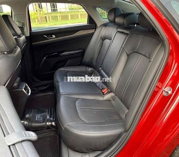 Kia K5 Premium 2022 màu đỏ giá rẻ