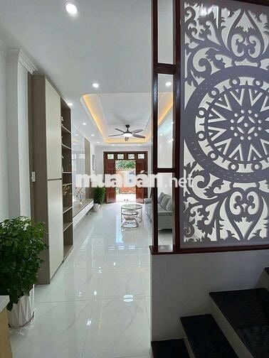 🏠 Nhà Cự Khối - lô góc 3 thoáng - 5 tầng mới - ô tô đỗ cửa