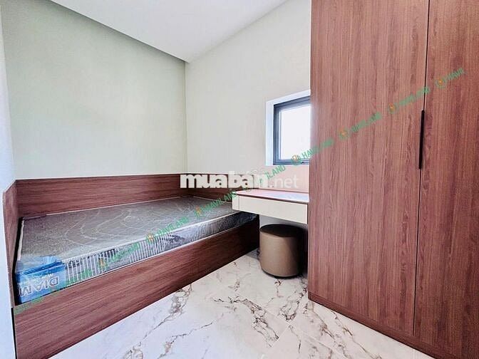 CHO THUÊ CĂN HỘ 2 PHÒNG NGỦ CÓ BAN CÔNG FULL NỘI THẤT NGAY TRUNG TÂM