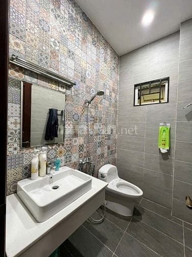 CỰC SỐC! NHÀ SIÊU ĐẸP DIỆN TÍCH ẤN TƯỢNG NẰM NGAY TRUNG TÂM QUẬN10.