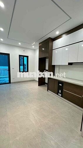 PHÂN LÔ NGUYỄN VĂN HUYÊN - Ô TÔ - KD - THANG MÁY 13tỷ