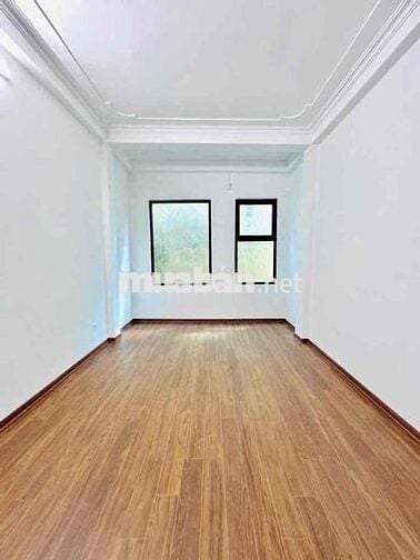 Hiếm Giải Phóng 33m x 5 tầng mới đẹp, 10m ra oto tránh, ngõ nông