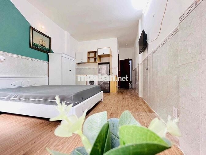 STUDIO BAN CÔNG MÁY GIẶT RIÊNG KẾ BÊN VẠN HẠNH MALL