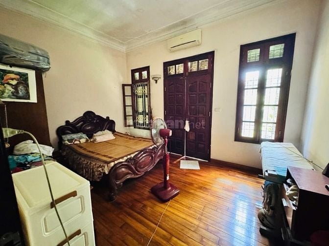 Bán BT Tây hồ - Vài bước ra Hồ tây - Đáng sống bậc nhất 146m2, Mt 7,3m