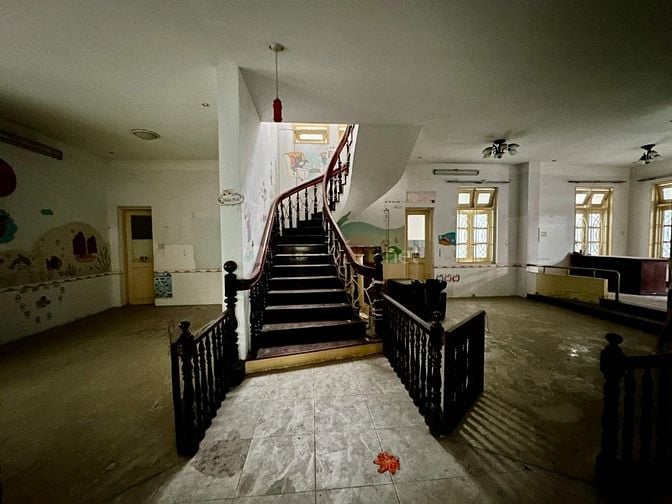 Cho thuê Biệt Thự sân vườn 40/ Nguyễn Văn Đậu, Phường 5, Q.Phú Nhuận