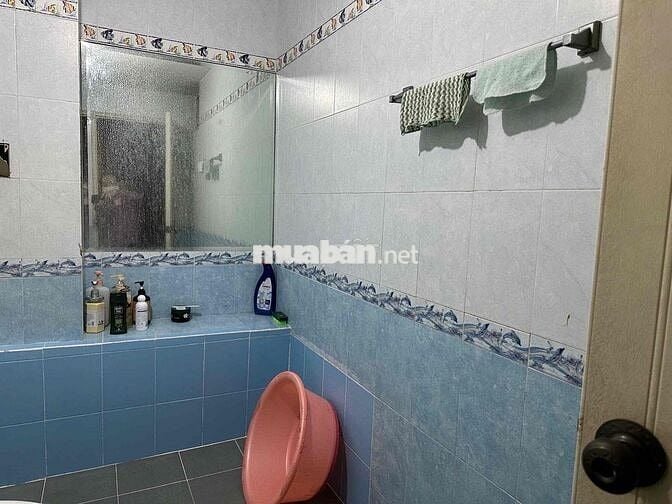 chính chủ cho thuê phòng có bancol riêng đầy đủ nội thất gần mặt tiền