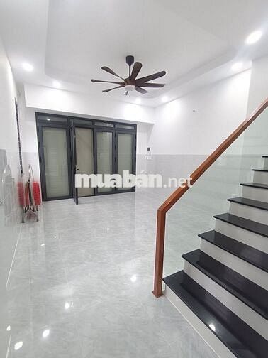 CHO THUÊ CĂN GÓC MẶT TIỀN Đ/SỐ - LINH TRUNG - THỦ ĐỨC