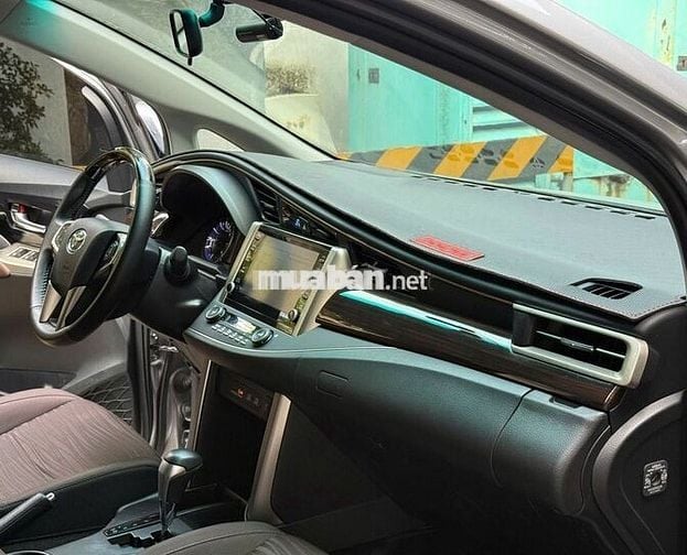 Innova 2023 2.0G AT - Tự Động (Giá Thương Lượng)