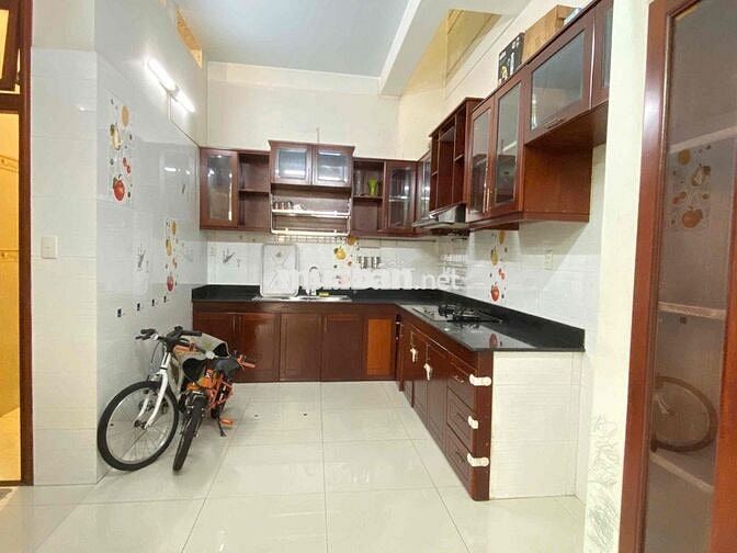 Cho thuê nhà mặt tiền khu Bình Phú Q6