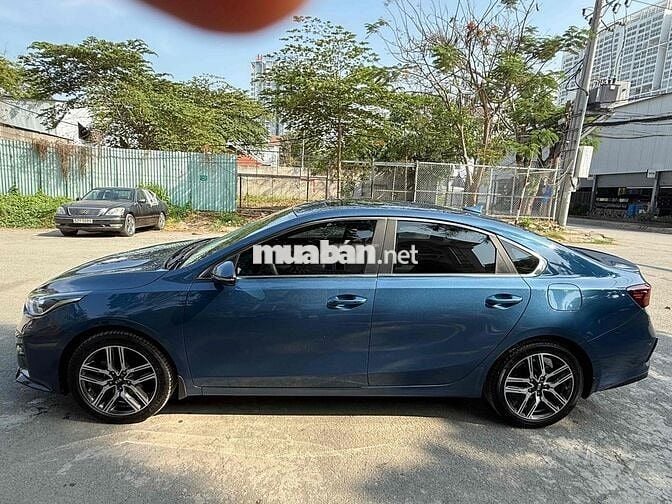 Kia Cerato 2021 Luxury 1.6 AT - 52000 km