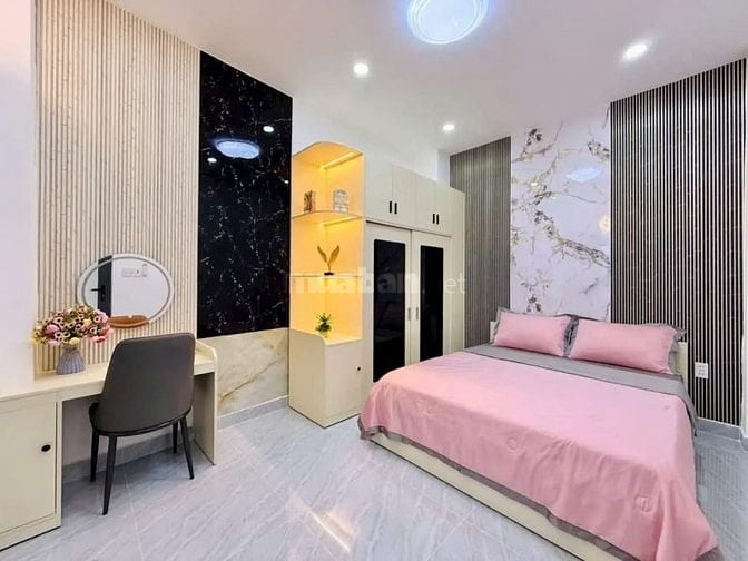 🔥Bán nhà 42m2 ngay Nguyễn Công Hoan, Phú Nhuận giá 1tỷ450. Hẻm xe hơi