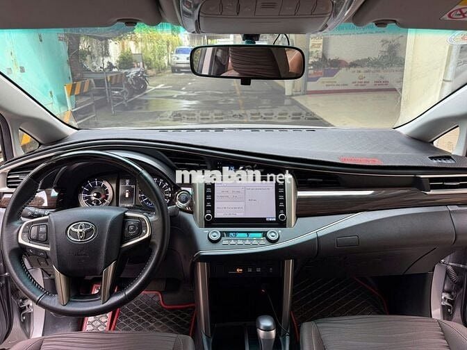 Innova 2023 2.0G AT - Tự Động (Giá Thương Lượng)