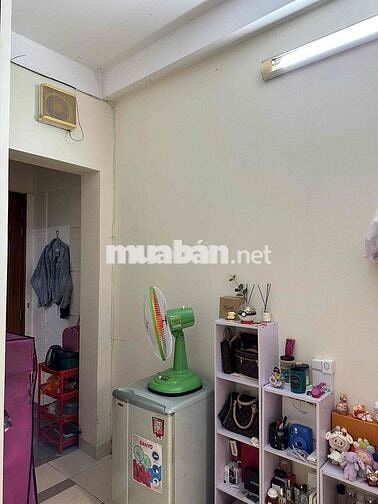 chính chủ cho thuê phòng có bancol riêng đầy đủ nội thất gần mặt tiền