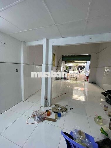 Cho thuê nhà mặt tiền đường số 45 diện tich 4.5 x20 có lửng giá 15 tr