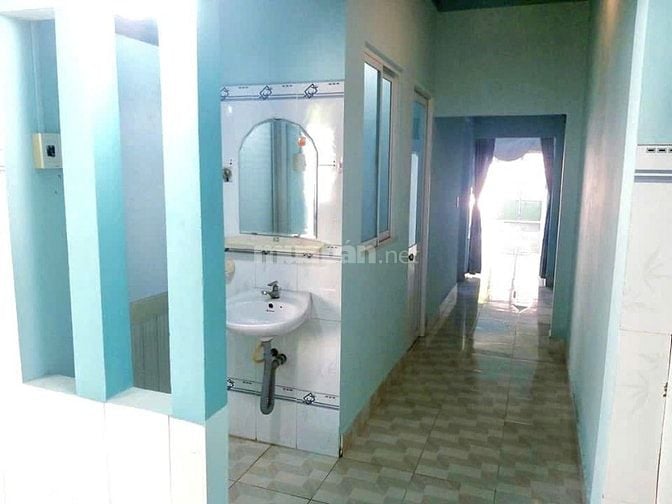 Nợ nần nên bán căn nhà ở bến xe củ chi 149m2 giá 600 triệu.sổ riêng.