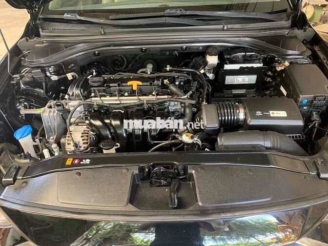 Hyundai Elantra 2019 2.0AT - 100 km