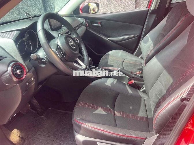 Mazda 2 Sport Luxury 2024 đi 4.400 Km Xe Đẹp