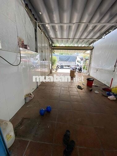 Cho thuê nhà mặt tiền đường số 45 diện tich 4.5 x20 có lửng giá 15 tr