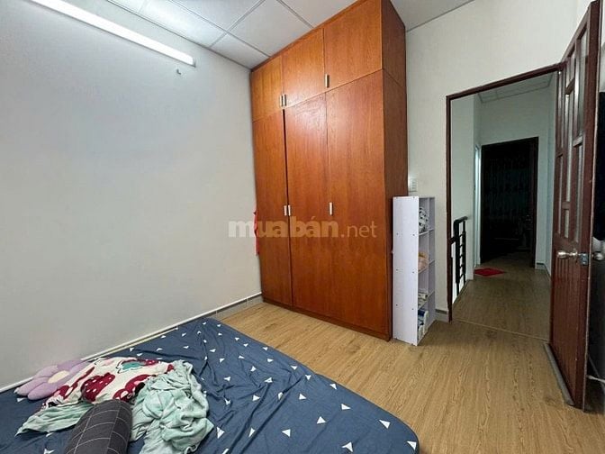 Nhà mặt hẻm xe hơi Nguyễn Tất Thành, Q.4, (66,1m²), chỉ 3,25 tỷ