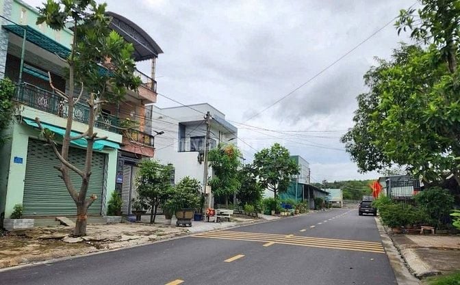 Hot đất ngộp 177m2 ngay mặt tiền Hà Huy Giáp gần ngay chợ Long Thành 