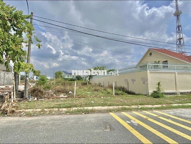 700TR/200M2 CHỦ GỬI LÔ ĐẤT MT LƯU KHAI HỒNG TT CỦ CHI, FULL THỔ , SHR