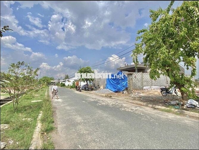 700TR/200M2 CHỦ GỬI LÔ ĐẤT MT LƯU KHAI HỒNG TT CỦ CHI, FULL THỔ , SHR