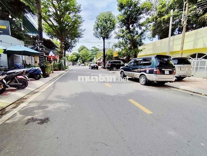 BIỆT THỰ 3 MẶT THOÁNG 1550M2 - NGANG KHỦNG 50M x 30M, BÌNH THỌ THỦ ĐỨC