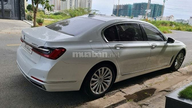 Bán xe BMW 730Li pure excellent màu trắng 