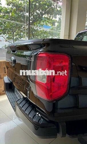 Ford Ranger XLS trả trước chỉ từ 197tr nhận xe.